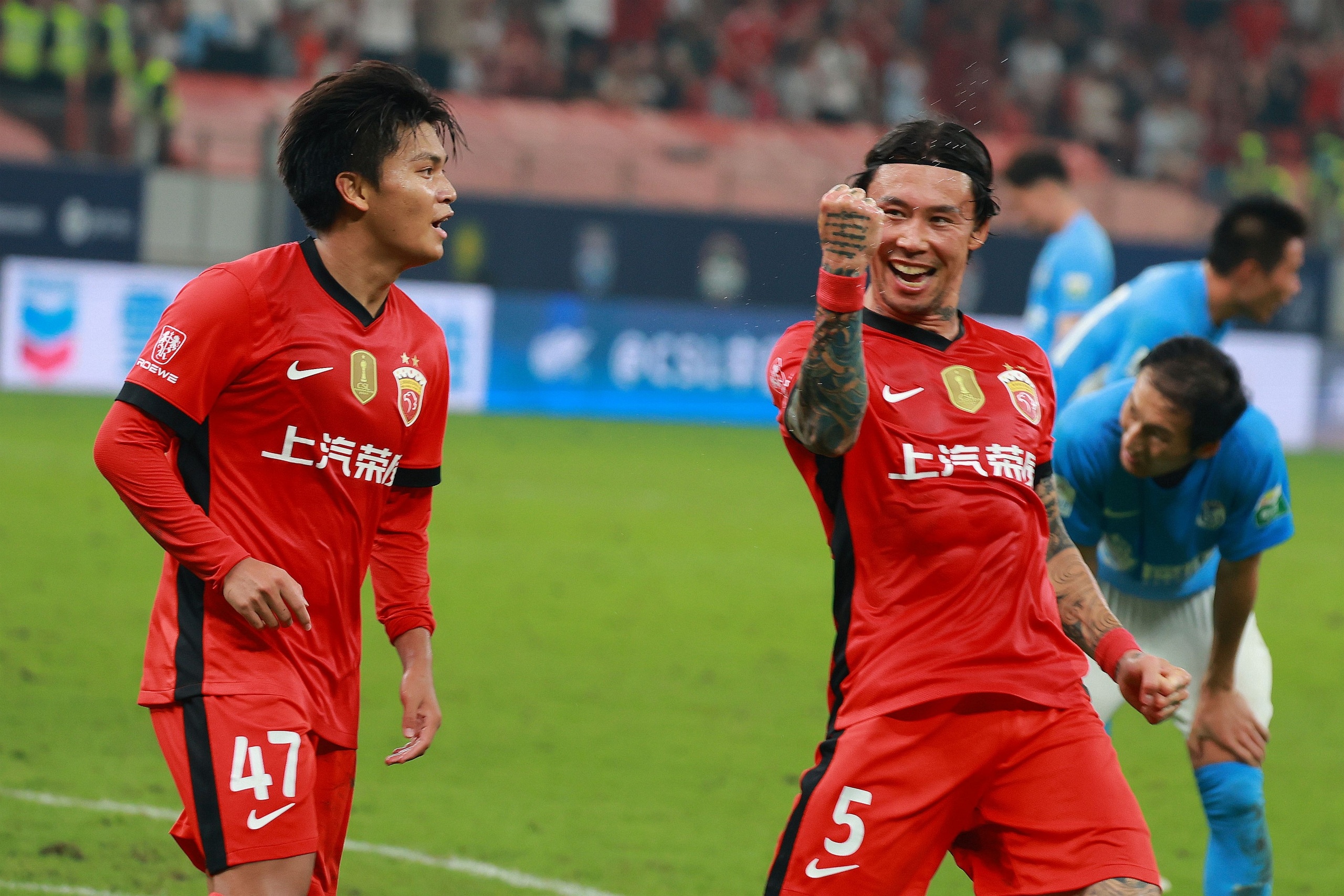 lol竞猜关于里程碑夜！上海海港复出首秀；中超今夜刷纪录；媒体盛赞；球队文化再被提及的信息