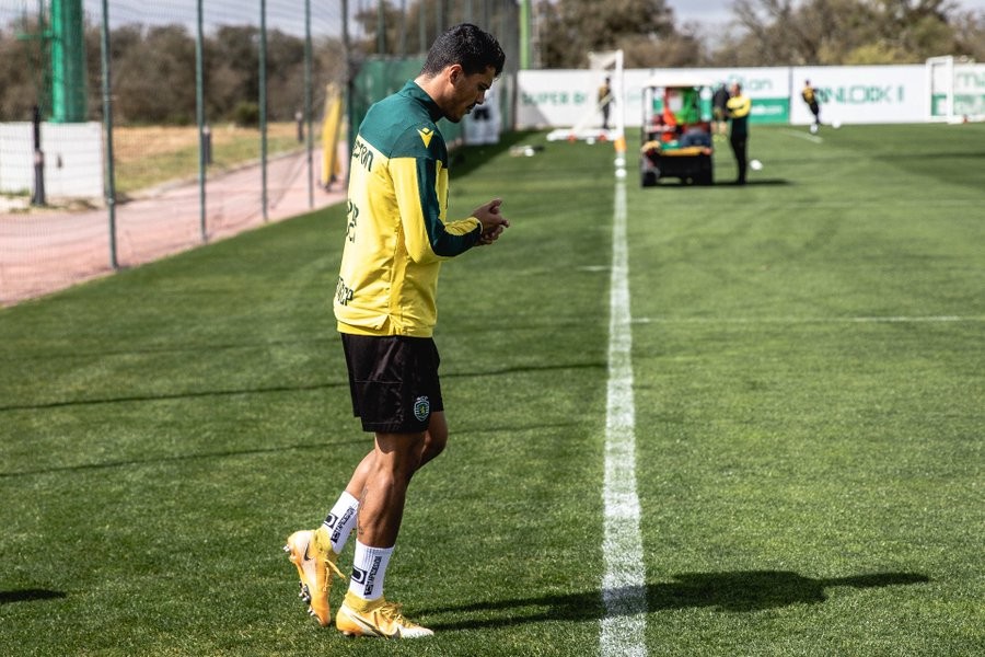 lol注册平台葡萄牙体育赛后更衣室发声；志在意甲名次提升；更衣室稳定；训练强度明显提升的简单介绍