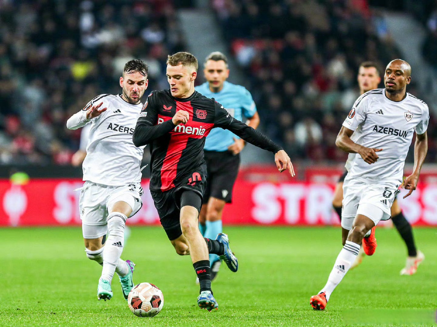 lol竞猜官方网站包含赛前勒沃库森复出首秀今晨皇家社会绝杀压哨，网友：山东泰山内部沟通备战法国杯的词条